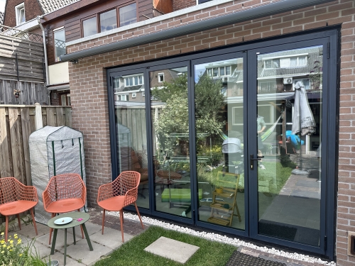 Detmoldstraat een aanbouw met slimme oplossingen voor licht en ruimte